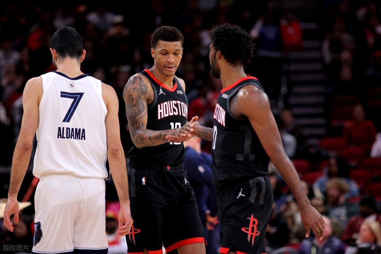 狂轰33+8+2！杜兰特三分杀死比赛！申京追平大梦，阿门生涯新高！